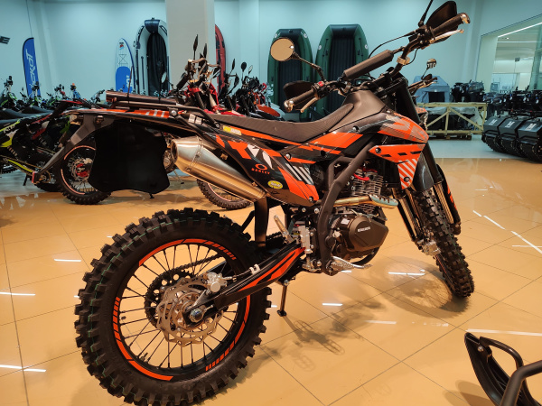 Мотоцикл кроссовый / эндуро Regulmoto (Регулмото) ZR PR 300 4 valves 6 Gear чёрный/оранжевый с ПТС | Мототека
